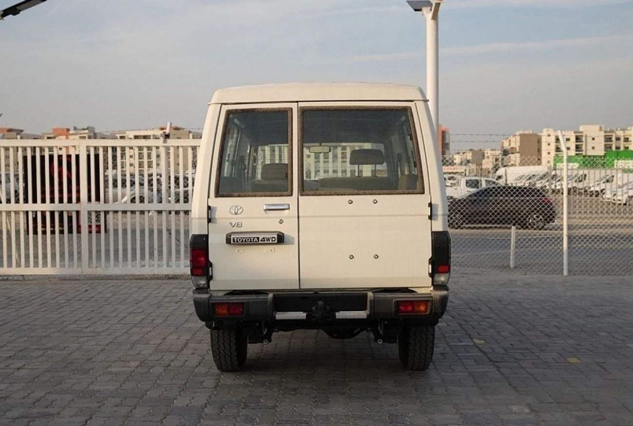dce_800657-5.jpg