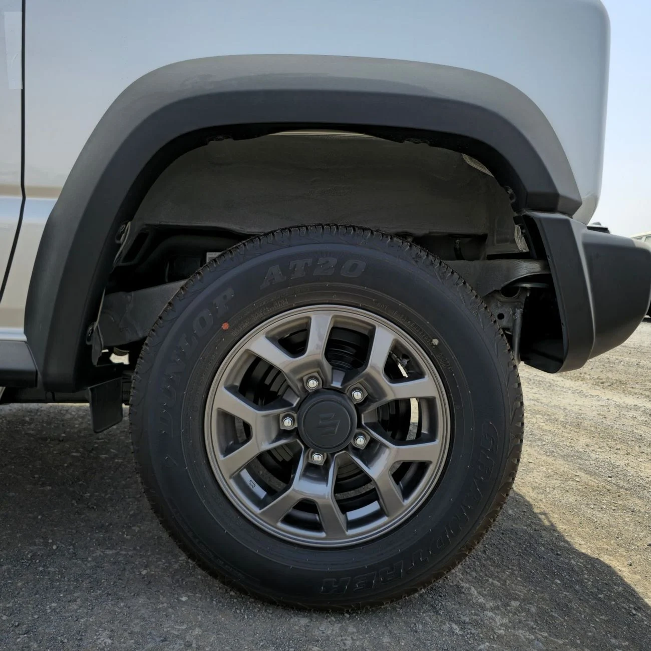 dce_800812-7.jpg