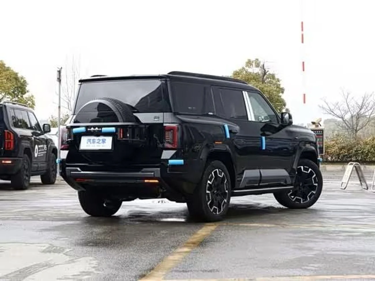 dce_800859-6.jpg