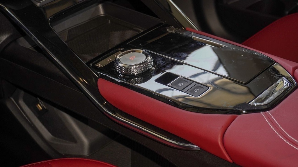 dce_801137-8.jpg