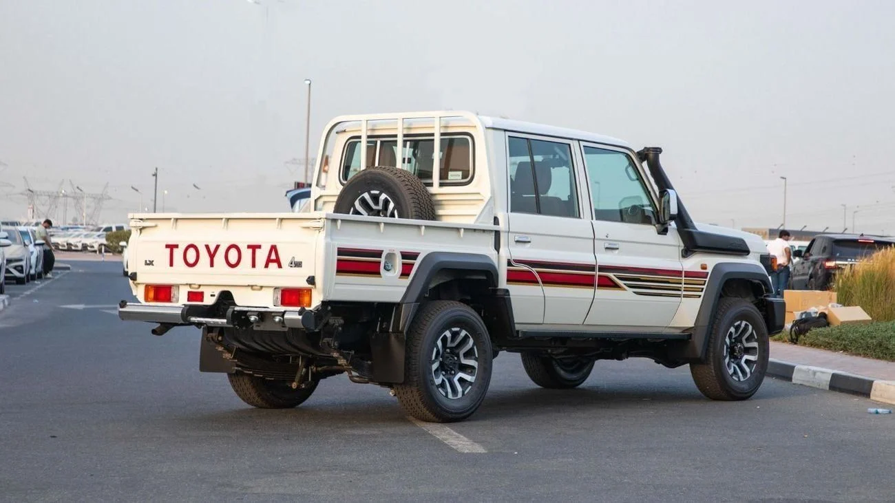 dce_800500-4.jpg