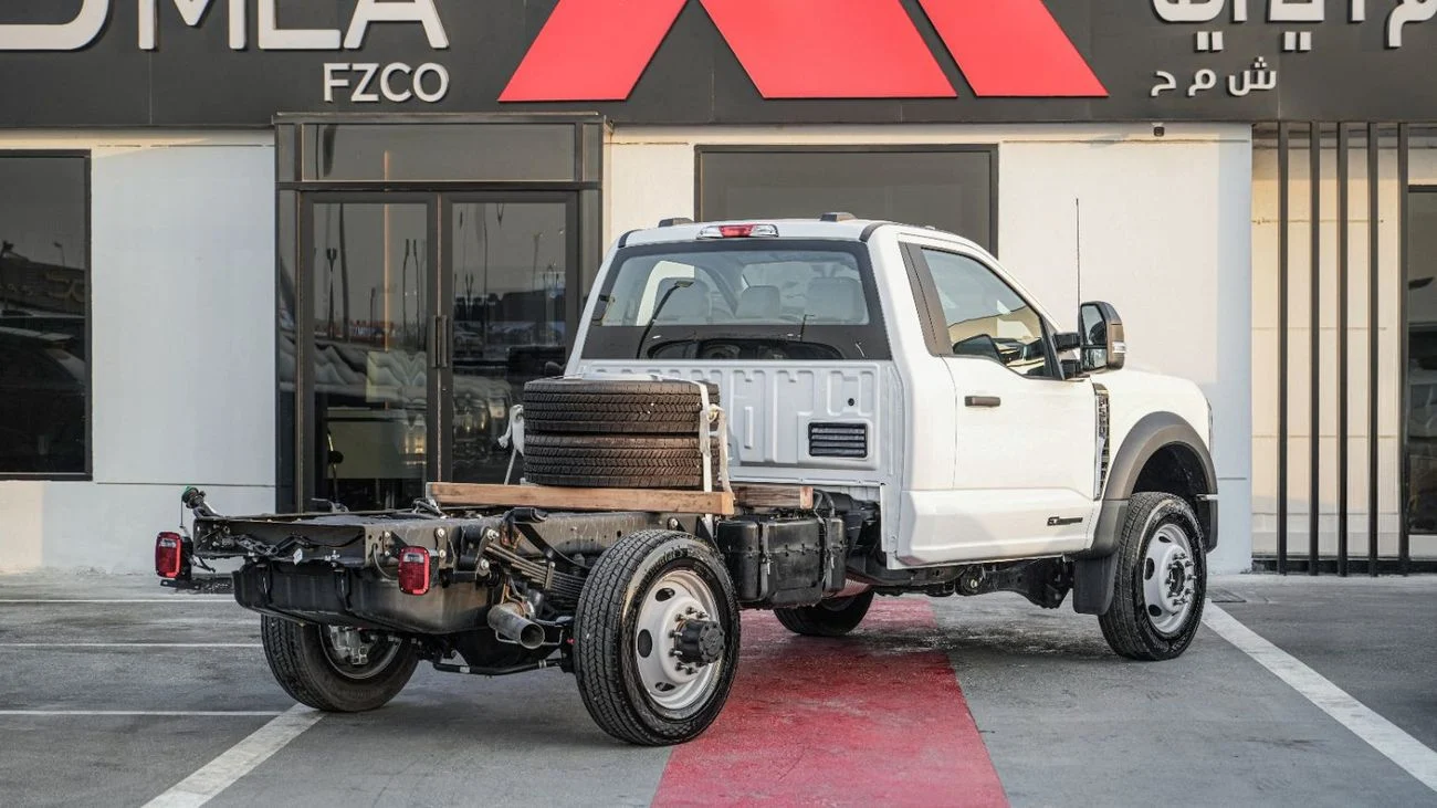 [DCE-800479] 2025 Ford F-550 Diesel Automatic in White | 0km | Dubai