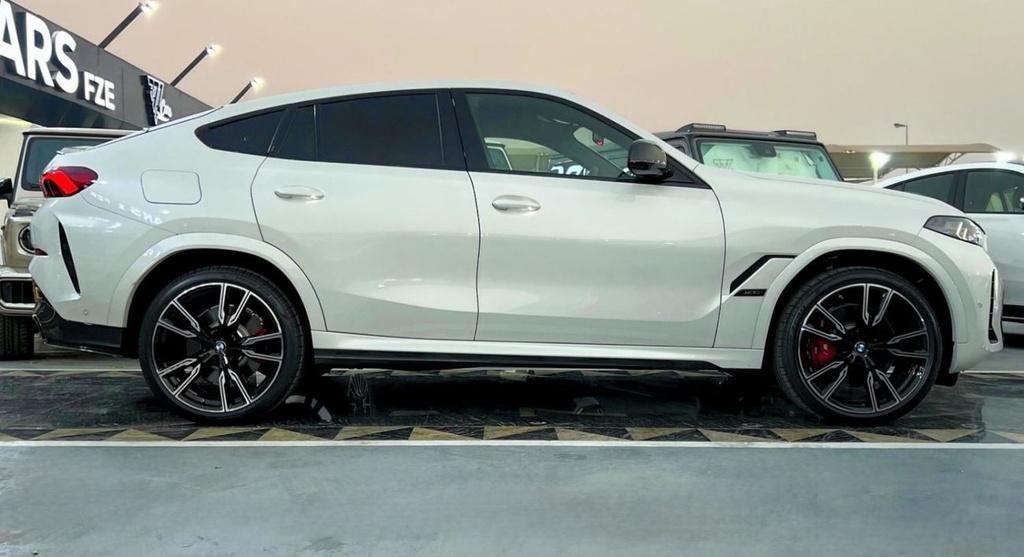 2025 BMW X6 for Sale in Dubai - 0km, Petrol, Automatic, 8 Engine