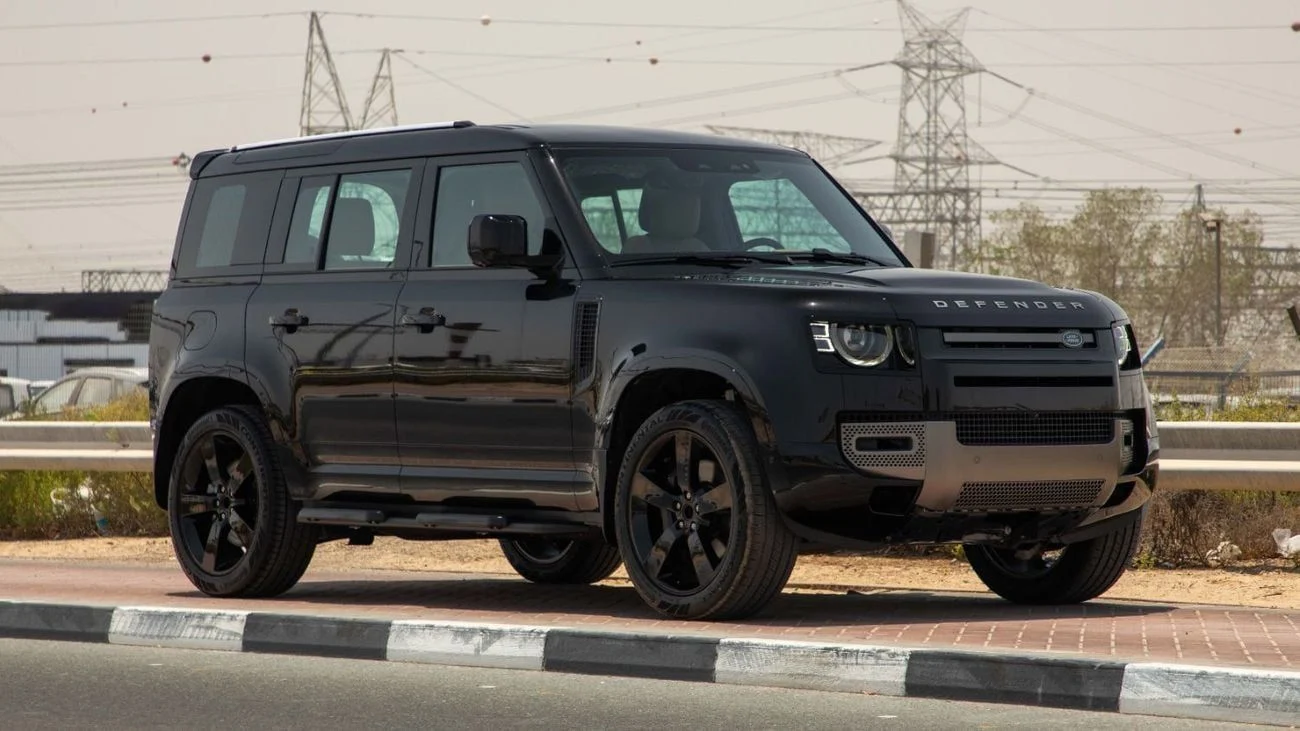 2025 Land Rover Defender in Black - 0km, Petrol, Automatic, 6 Engine - Buy in Dubai