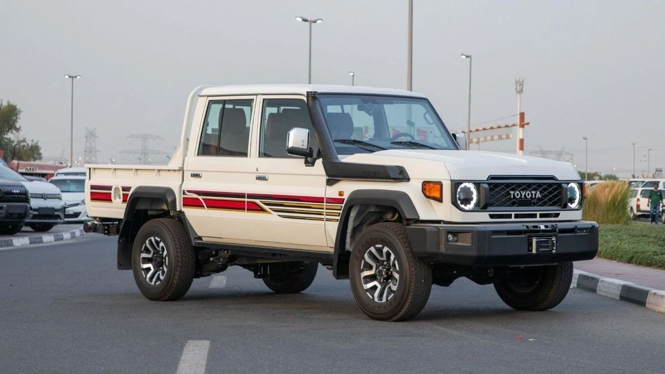 Toyota Land Cruiser 2025 Diesel Automatic in White - Buy in Dubai
