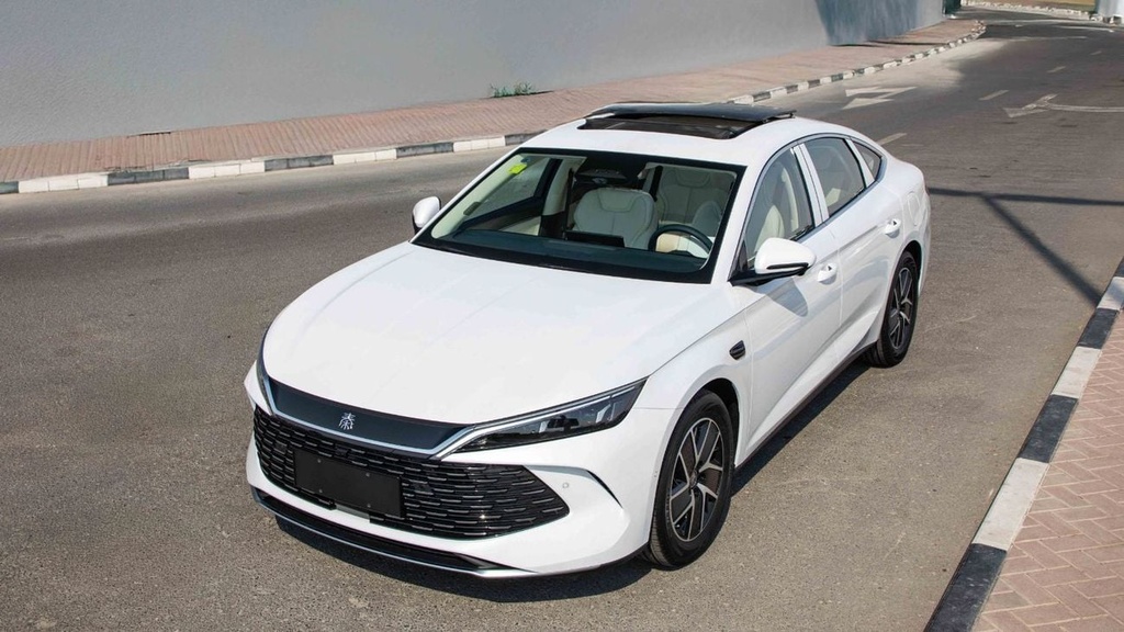 [DCE-800512] BYD Qin 2025 Hybrid Automatic White in Dubai - Brand New, 0km