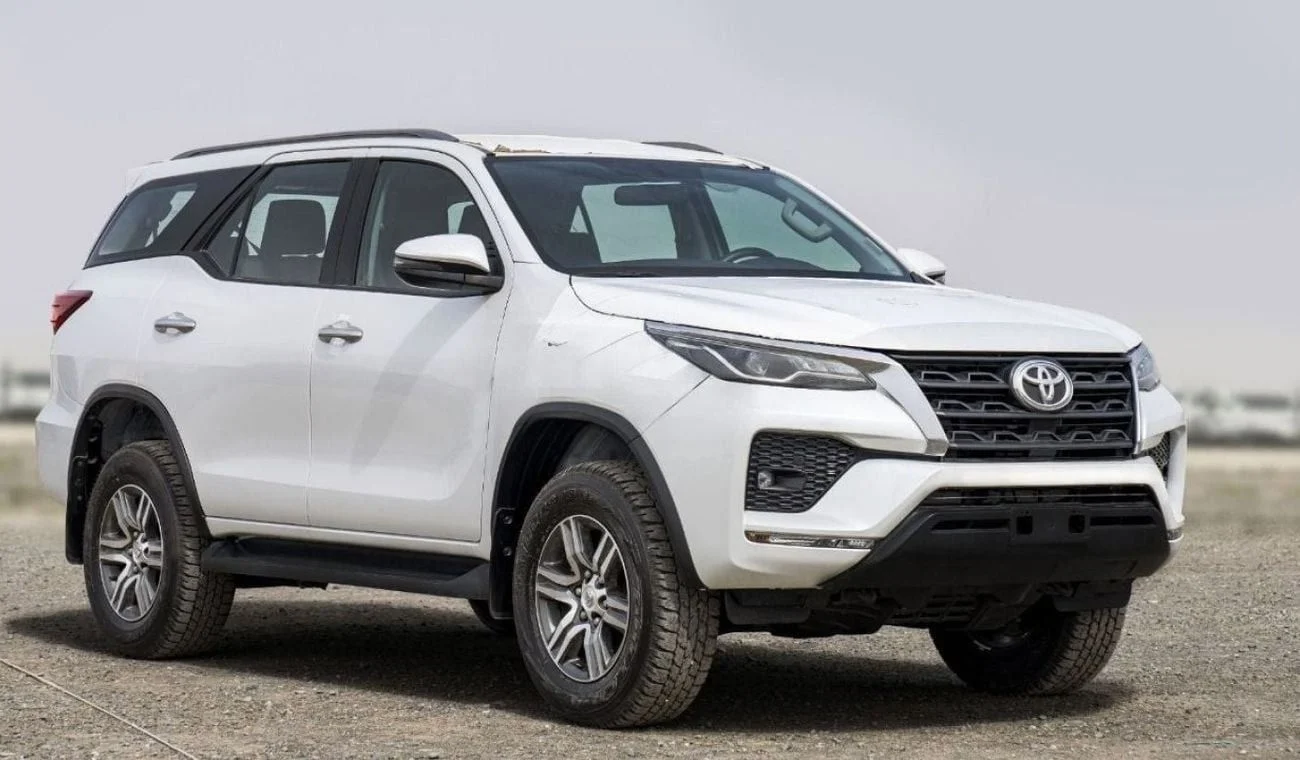 Toyota 4Runner 2025 Diesel Automatic White 4 Engine in Dubai