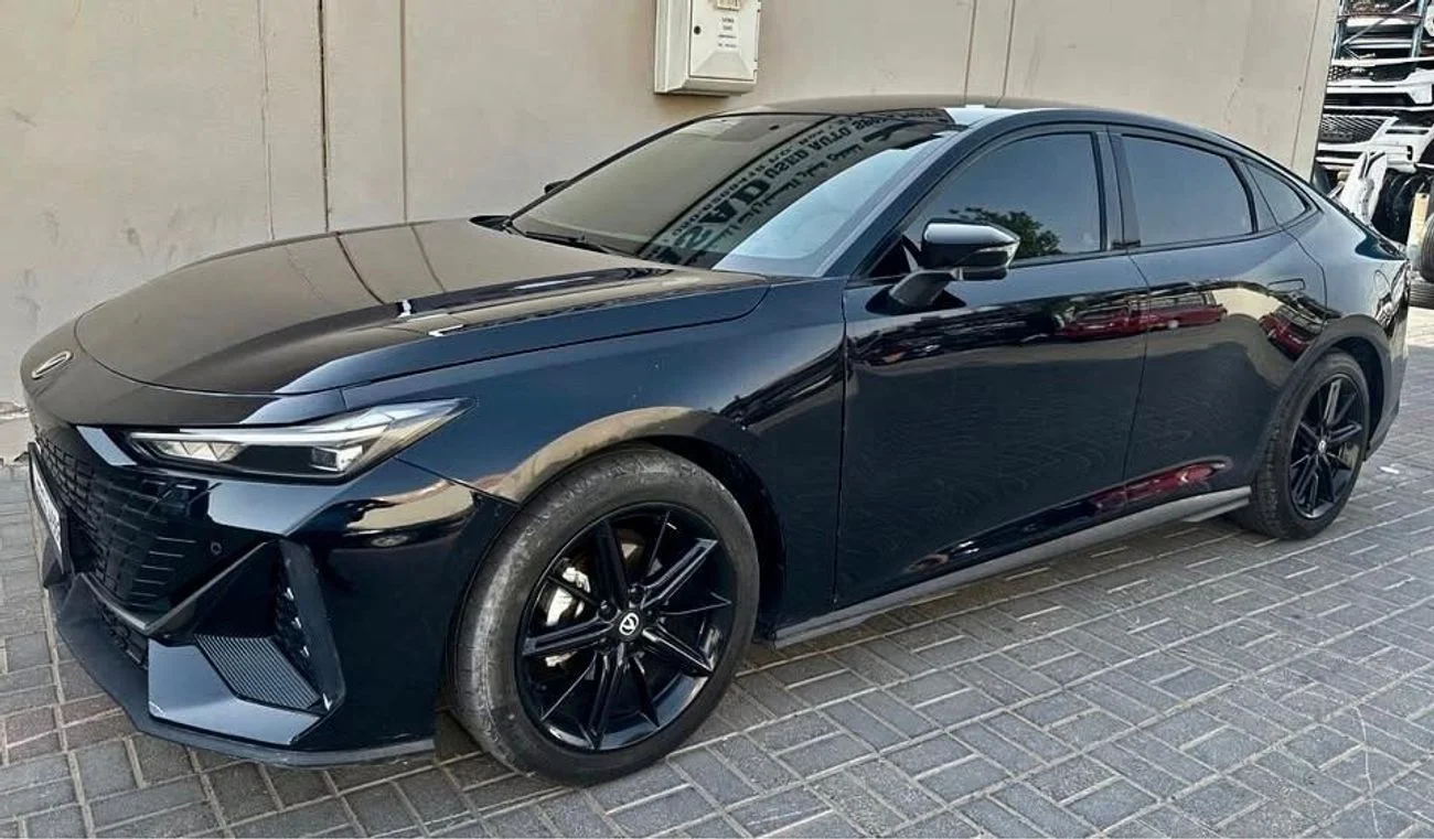Changan UNI 2024 Black 4-Engine Automatic with 34000km in Dubai