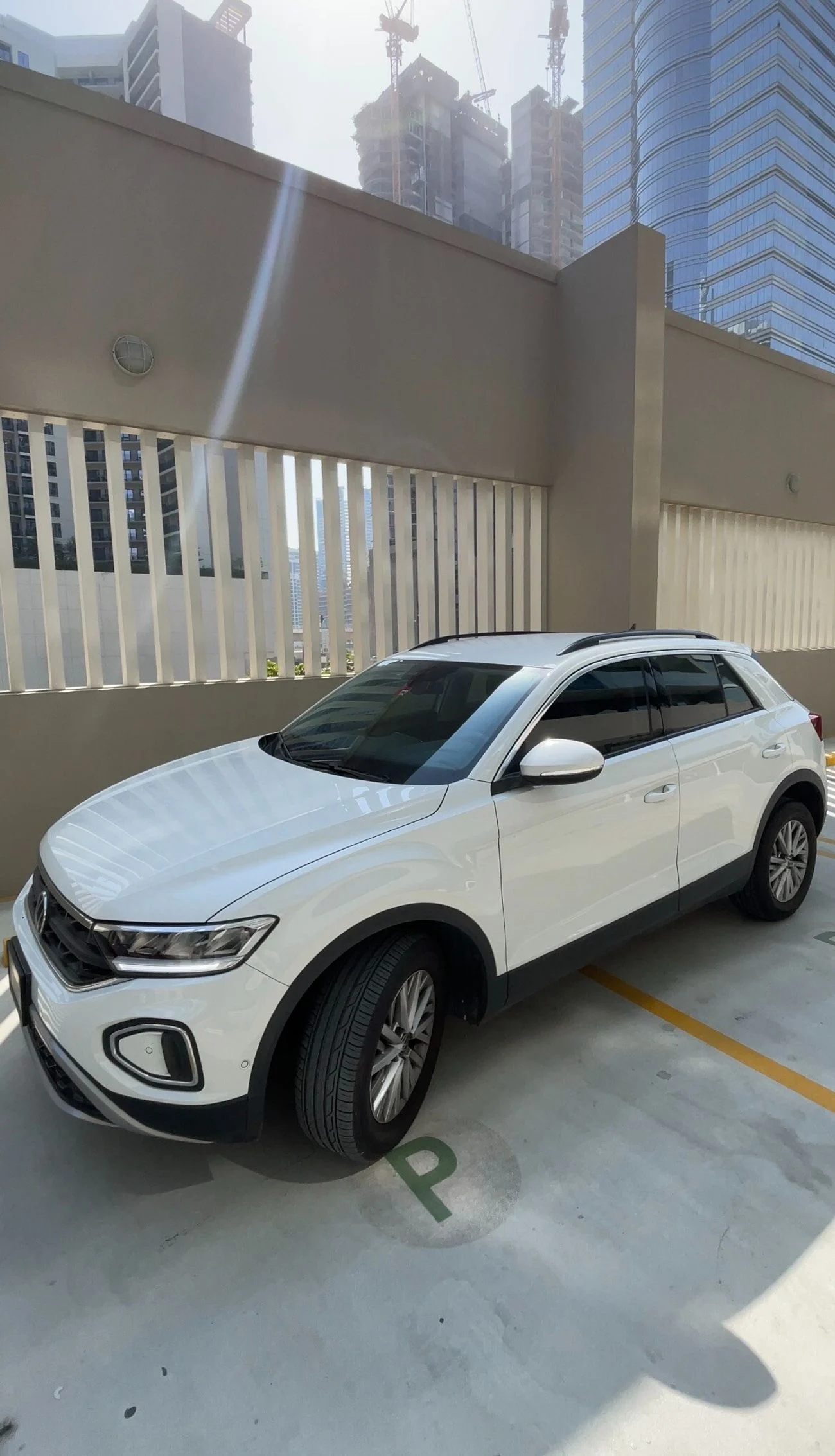2023 Volkswagen Tiguan with 33000km in Dubai - Petrol, Automatic, White