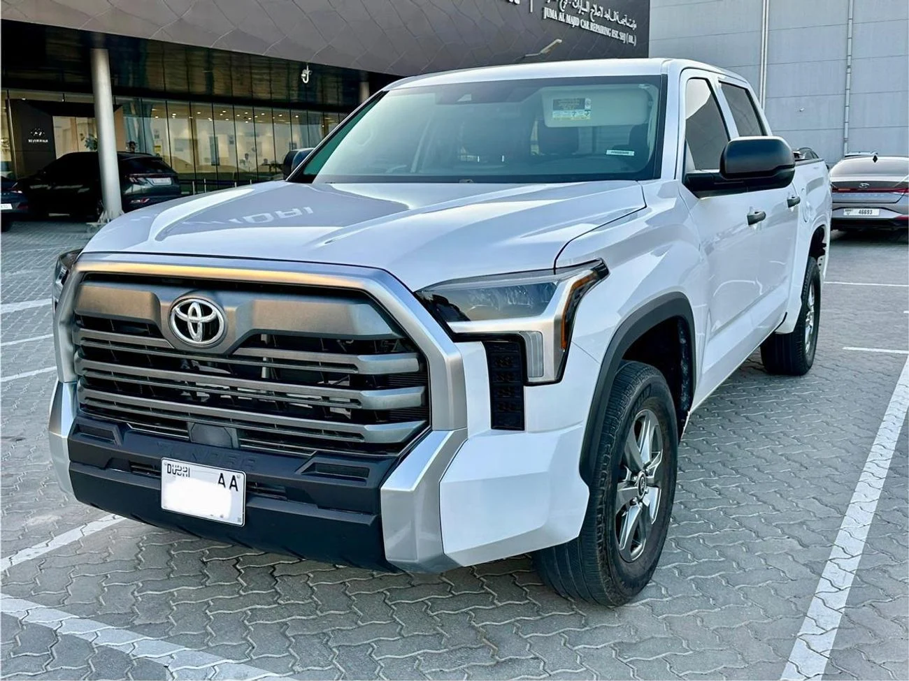 2023 Toyota Tundra in Dubai - Low Mileage, Petrol, Automatic, White Color