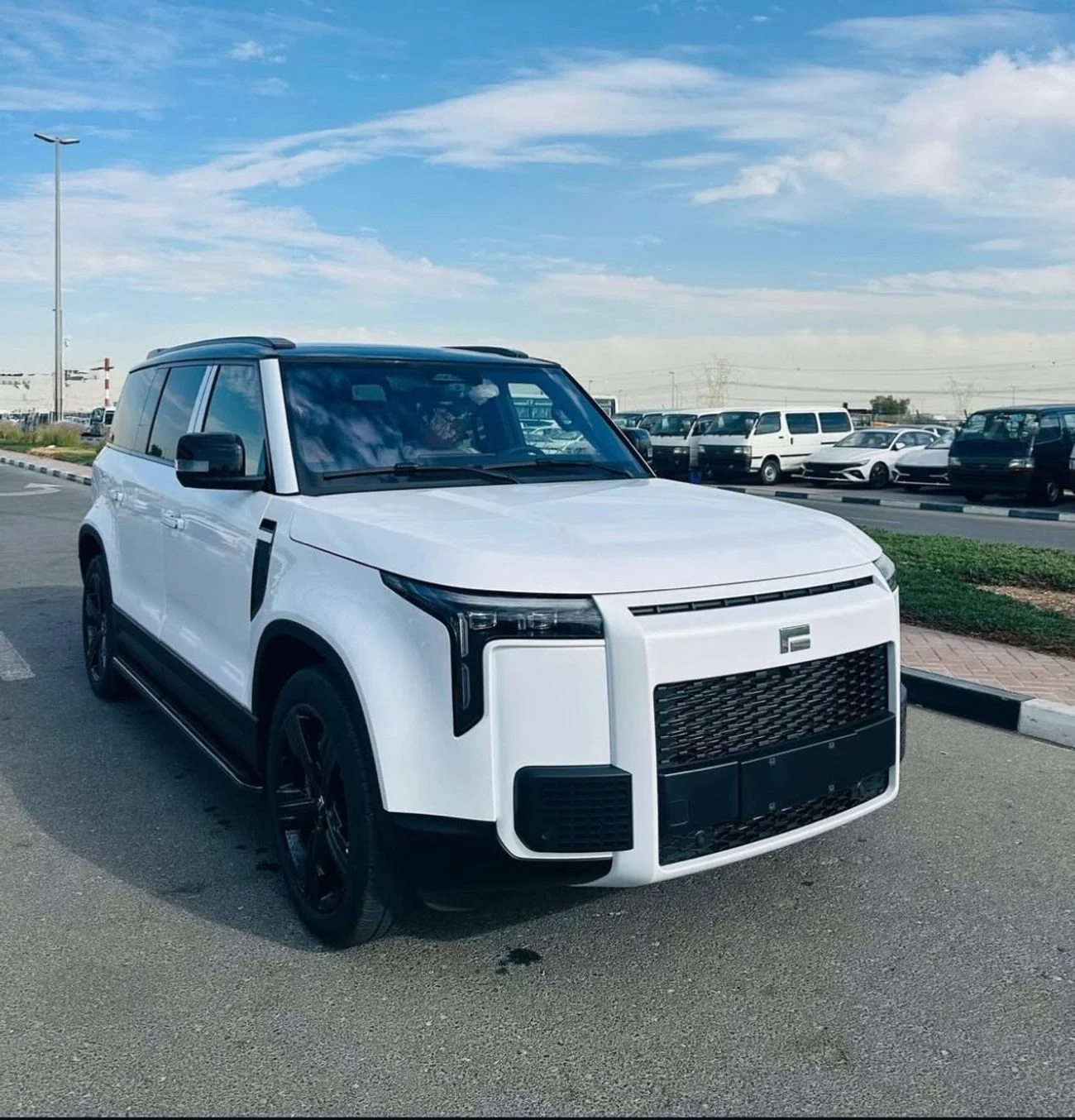 2025 ROX RX5 Hybrid Automatic in White - 0km, 4 Engine - Buy in Dubai