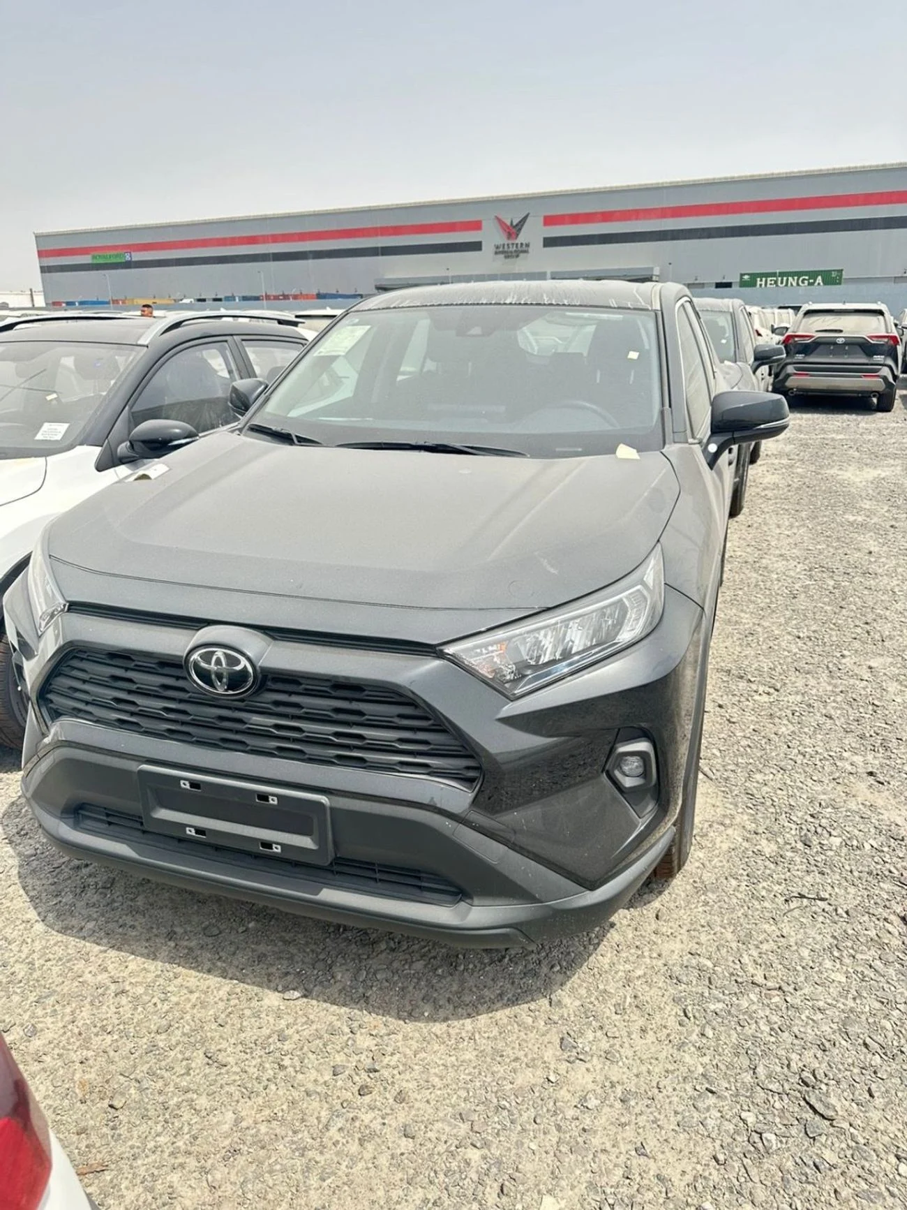 Toyota RAV4 2025 Black | 0km | Petrol | Automatic | 4 engine | Dubai