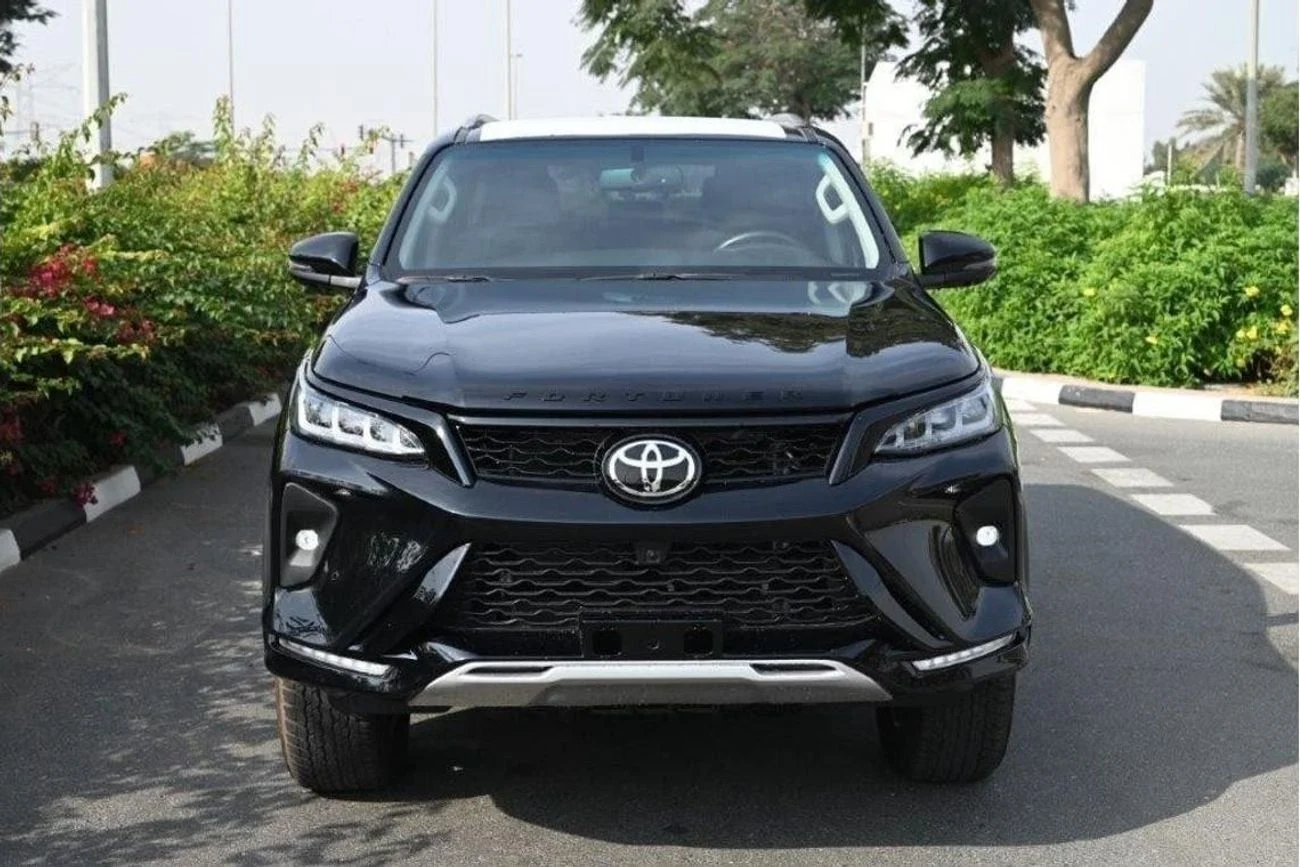 Toyota 4Runner 2024 Black in Dubai - 0km, Petrol, Automatic, 6 engine