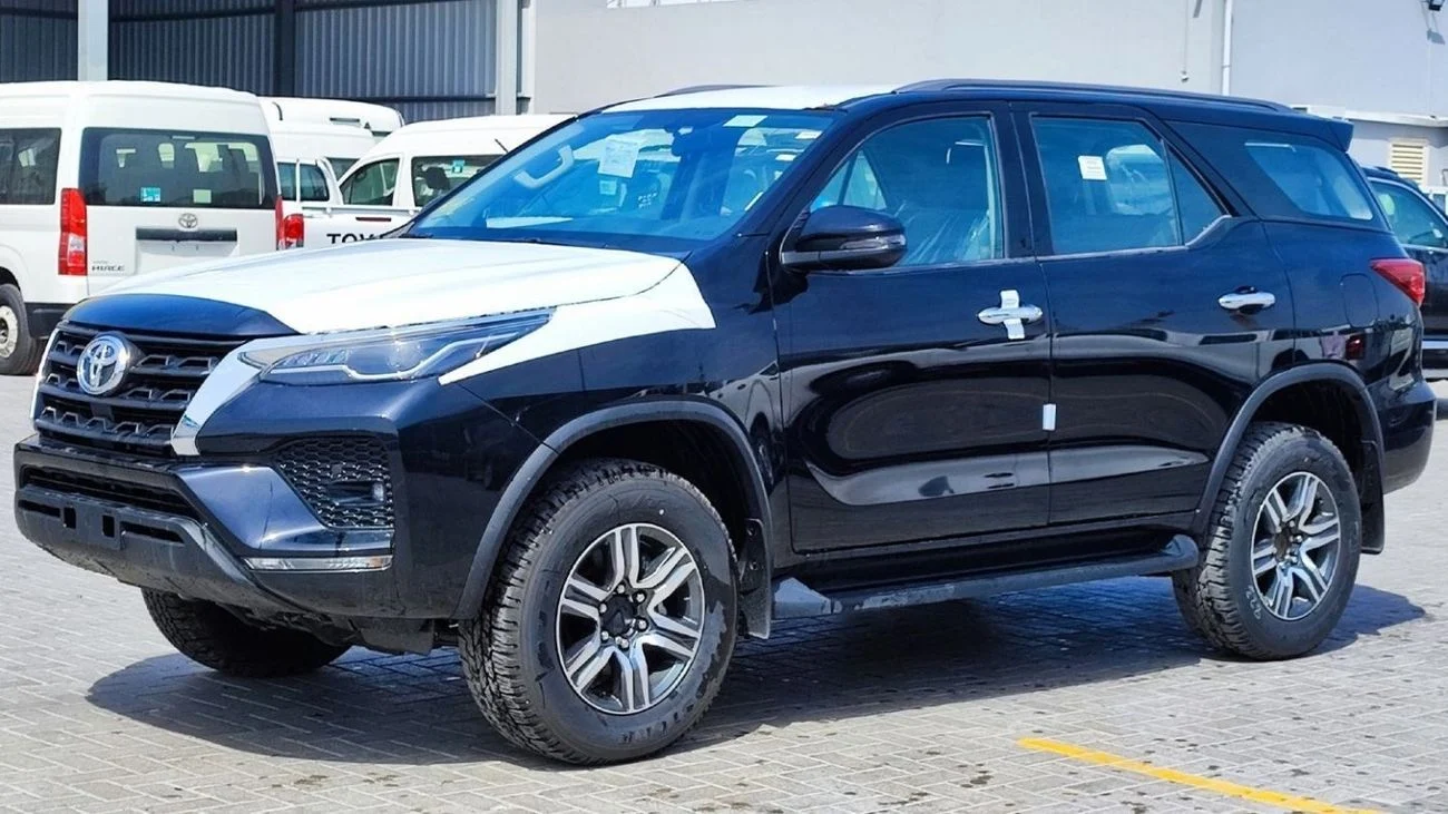 Toyota 4Runner 2024 Diesel Automatic in Black - Brand New, 0km, 4 Engine