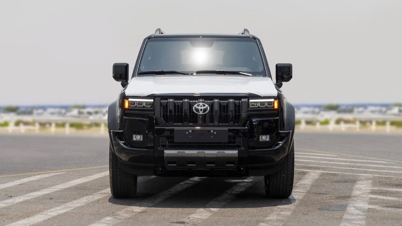 2025 Toyota Land Cruiser 0km Black in Dubai - Petrol, Automatic, 4 engine