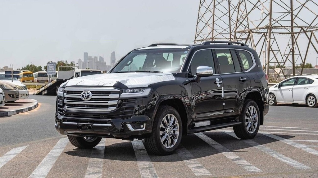 2025 Toyota Land Cruiser for Sale in Dubai - 0km, Petrol, Automatic, Black