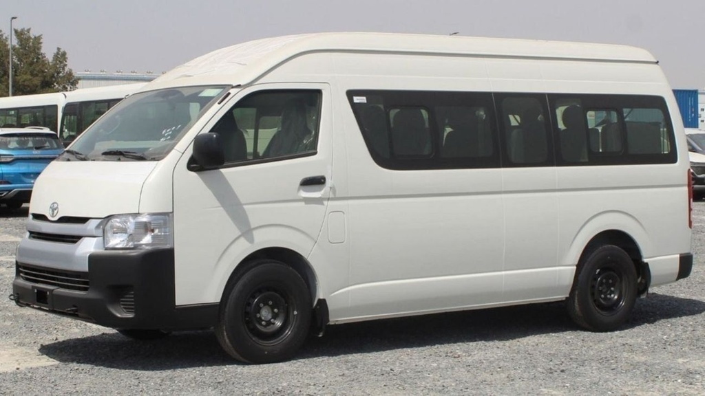Toyota Sienna 2025 White 4 Engine Manual Petrol - Buy in Dubai