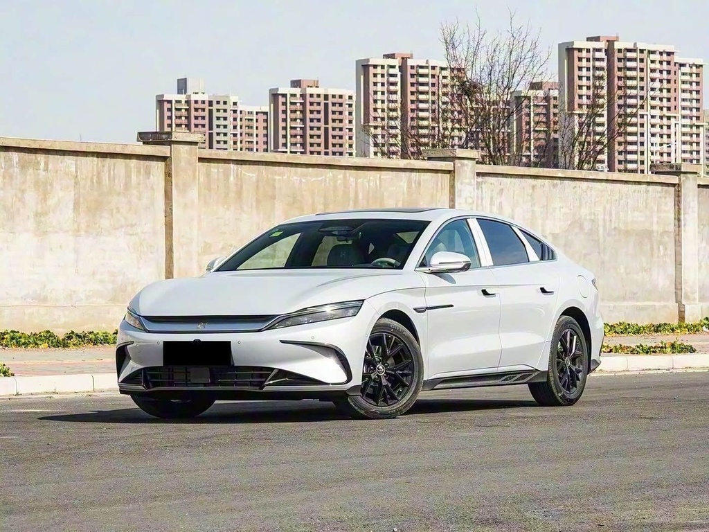 BYD Han 2025 Hybrid Automatic in White - Buy in Dubai