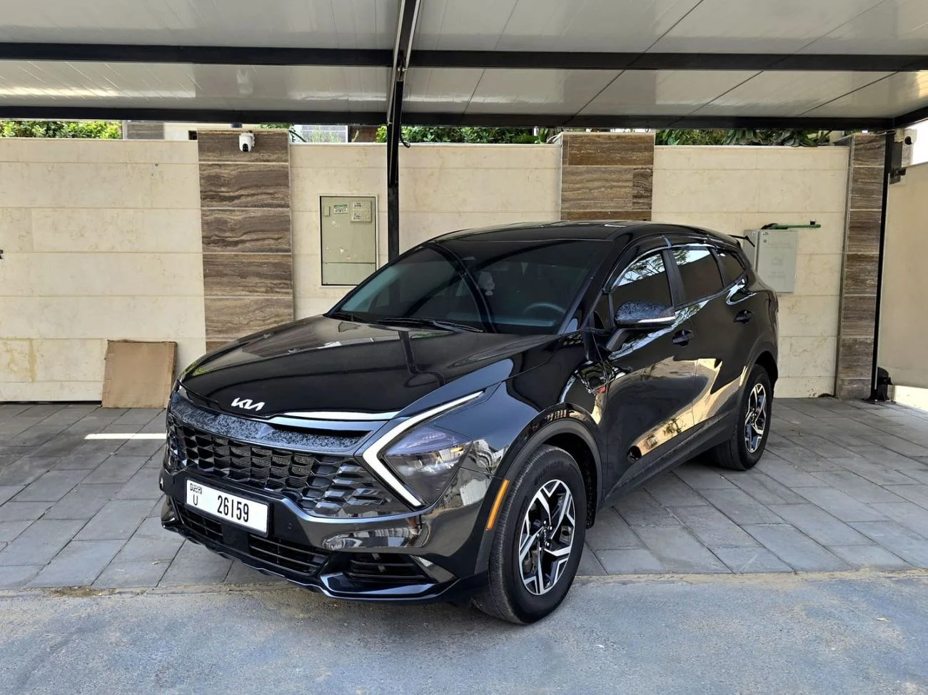 2023 Kia Sportage with 22000km in Black - Automatic, Petrol Engine - Dubai