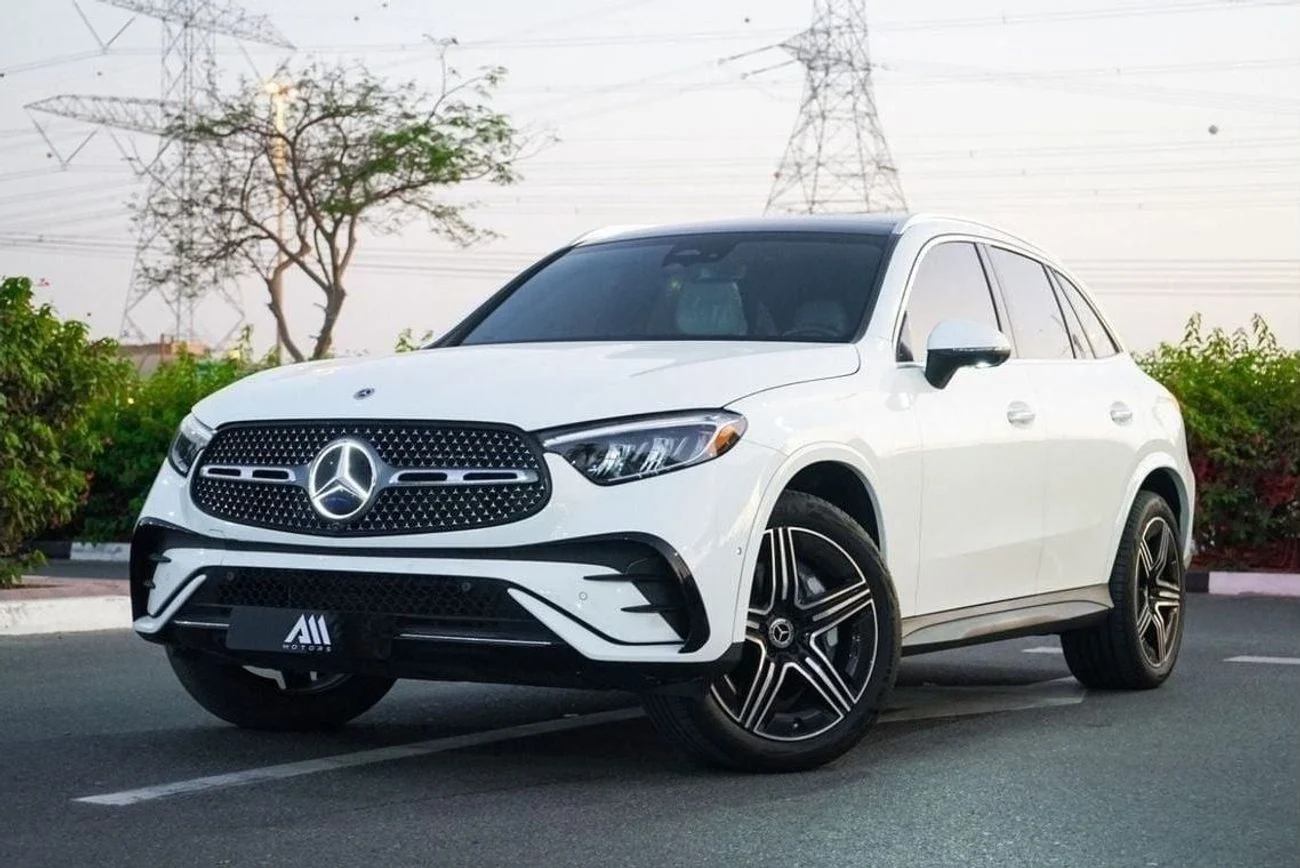 2024 Mercedes-Benz GLC 5500km Petrol Automatic 6 Engine White in Dubai