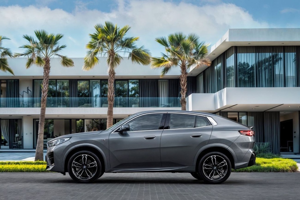 2024 BMW X2 in Dubai - Low Mileage, Petrol Engine, Automatic Transmission