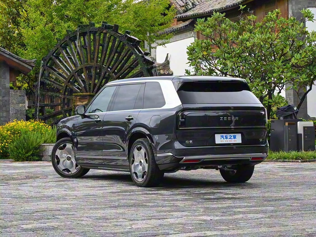 Zeekr 001 2025 Hybrid Automatic 4 Engine - Buy in Dubai