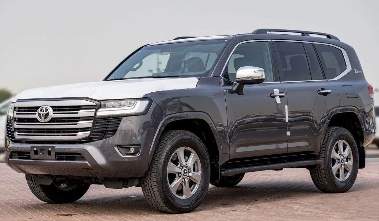 Toyota Land Cruiser 2024 0km Petrol Automatic Silver in Dubai