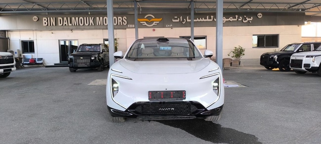 2025 Avatr Rogue Hybrid Automatic with 0km in White - Buy in Dubai