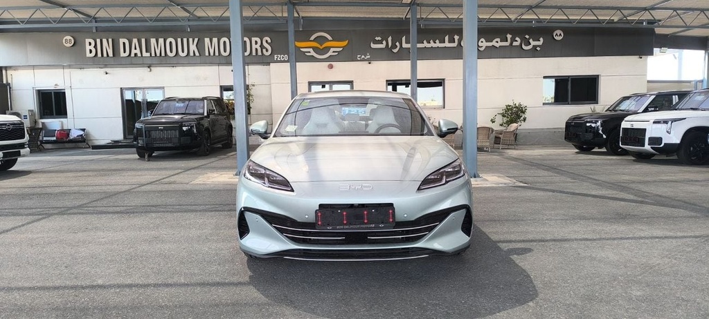 BYD Seal 2025 Hybrid Automatic with 4 Engine | 0km | Green | Dubai