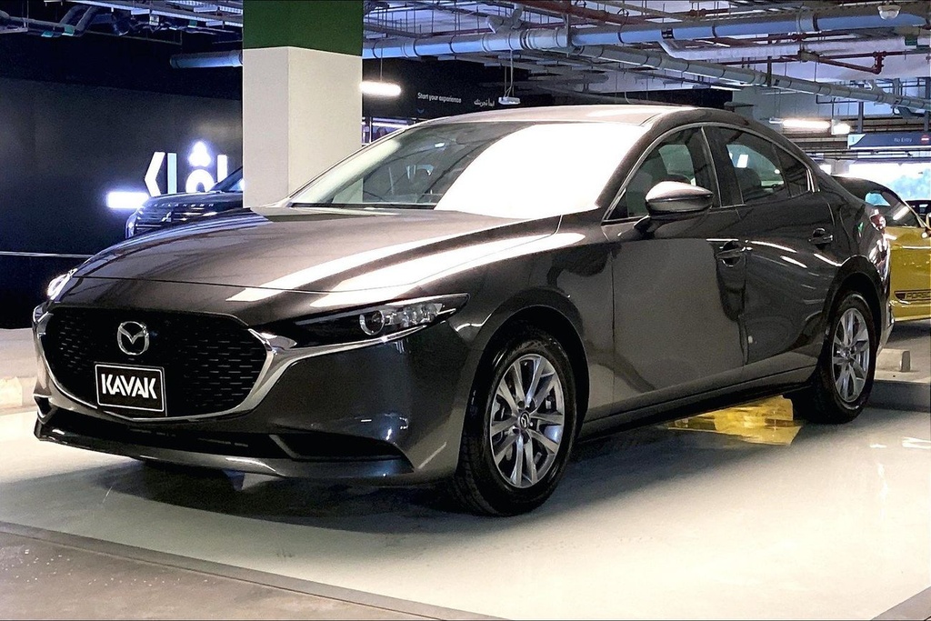 [DCE-800851] 2025 Mazda Mazda3 with only 32655km in Dubai - Automatic, Petrol, Grey