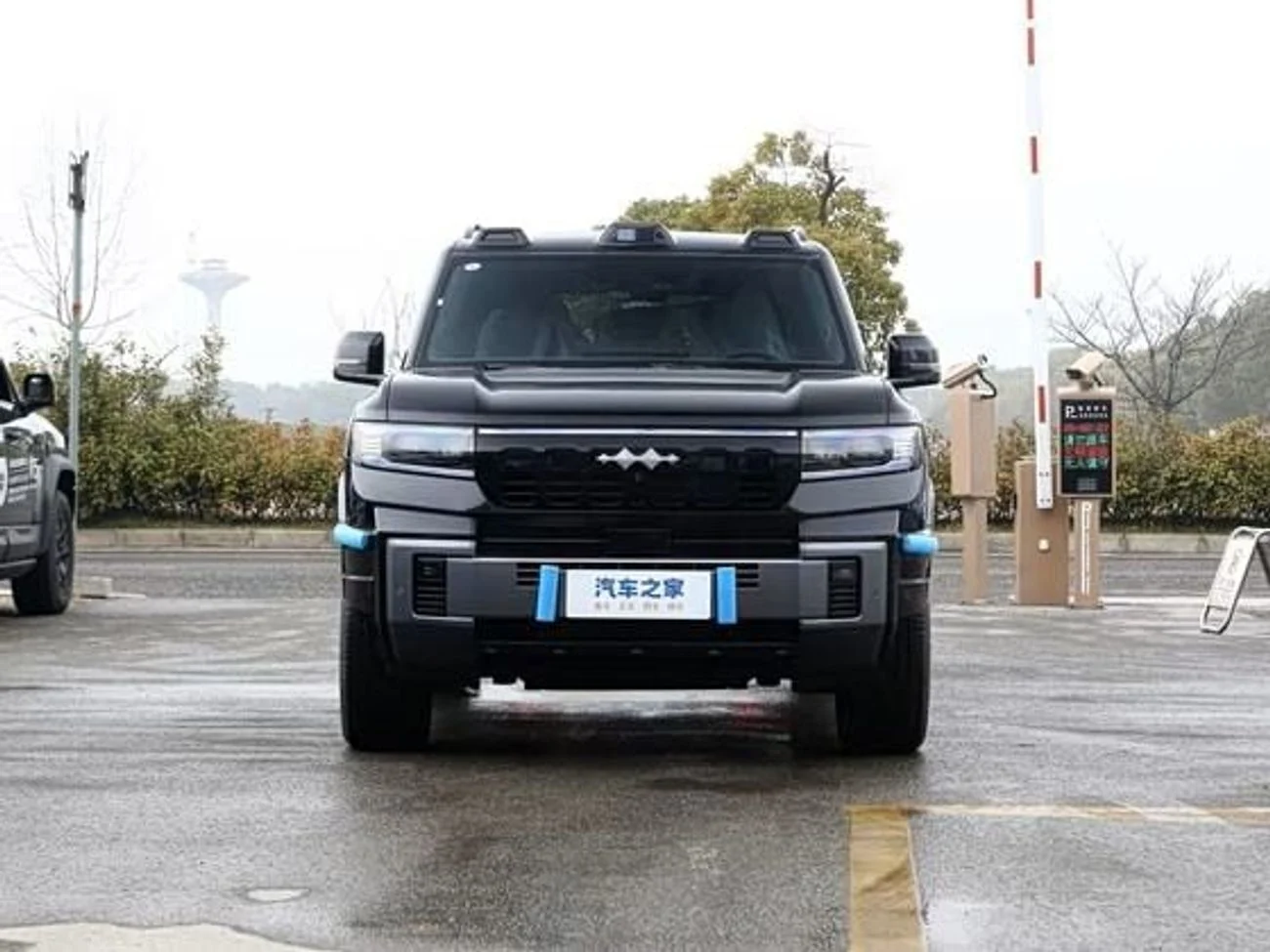 BYD Qin 2025 Hybrid Automatic Black - Buy in Dubai