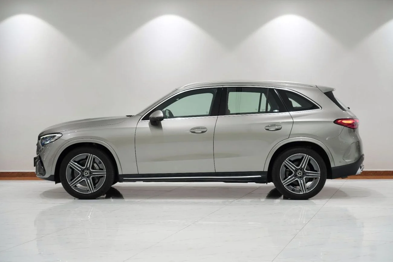 2023 Mercedes-Benz GLC in Dubai - Low mileage, petrol engine, automatic transmission