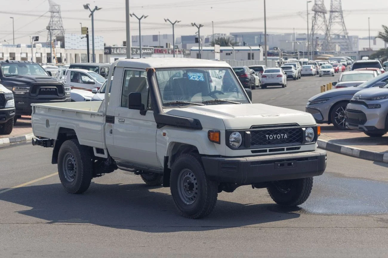 2025 Toyota Land Cruiser Diesel Manual 4 Engine White in Dubai