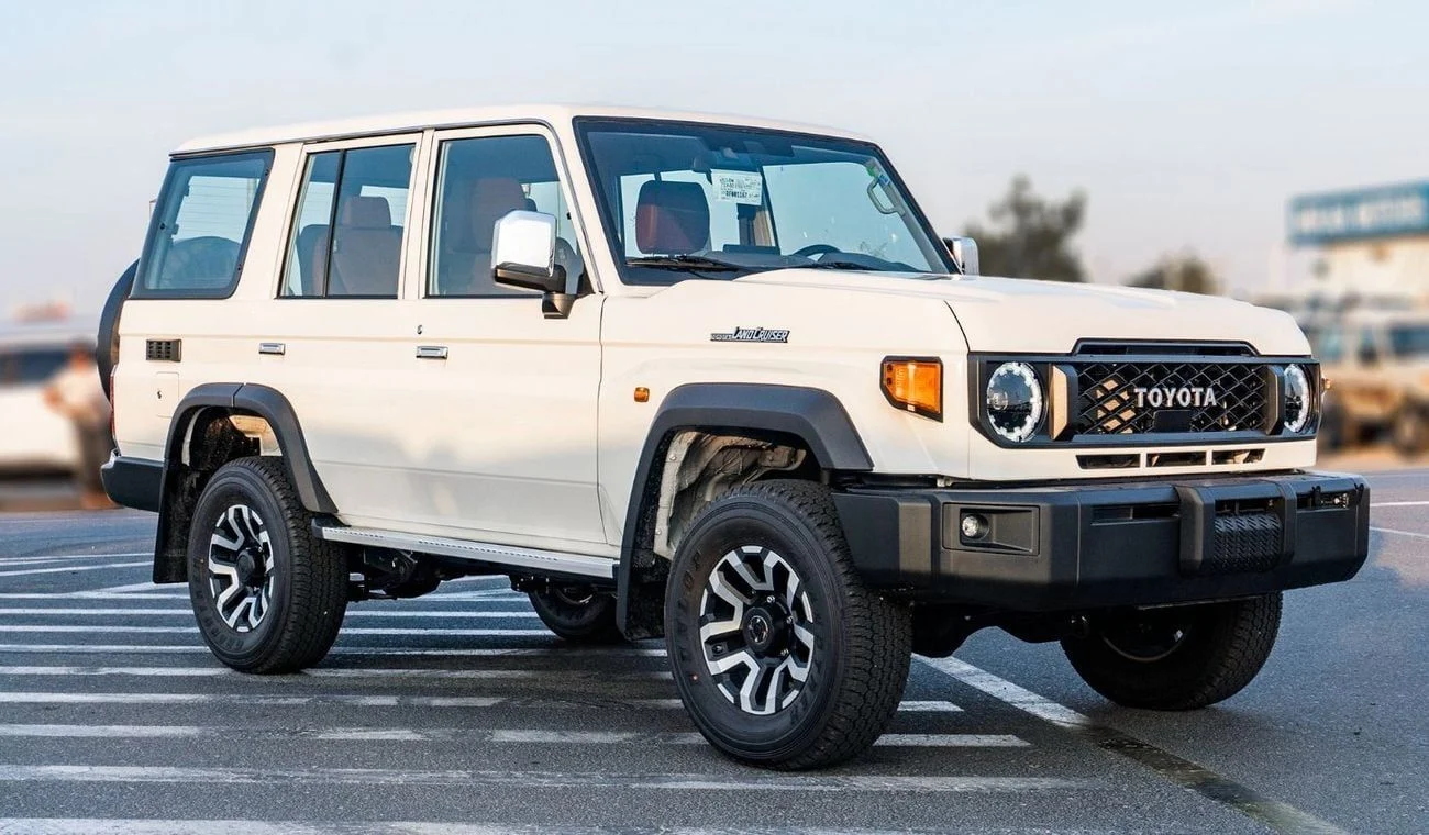 Toyota Land Cruiser 2025 - Brand New, 0km, Automatic, 6 Engine, White - Buy in Dubai
