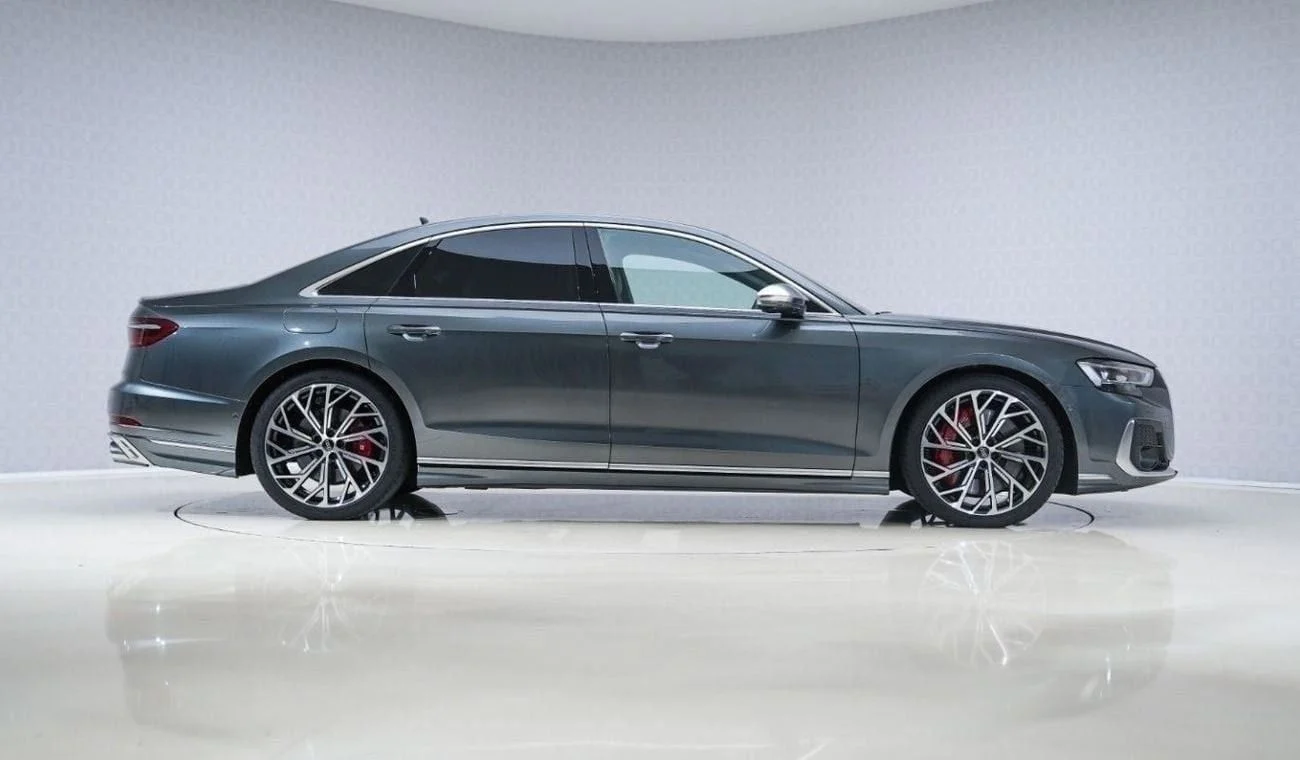 [DCE-800901] 2023 Audi S8 in Grey - Low Mileage, Automatic Transmission, Powerful 8 Engine