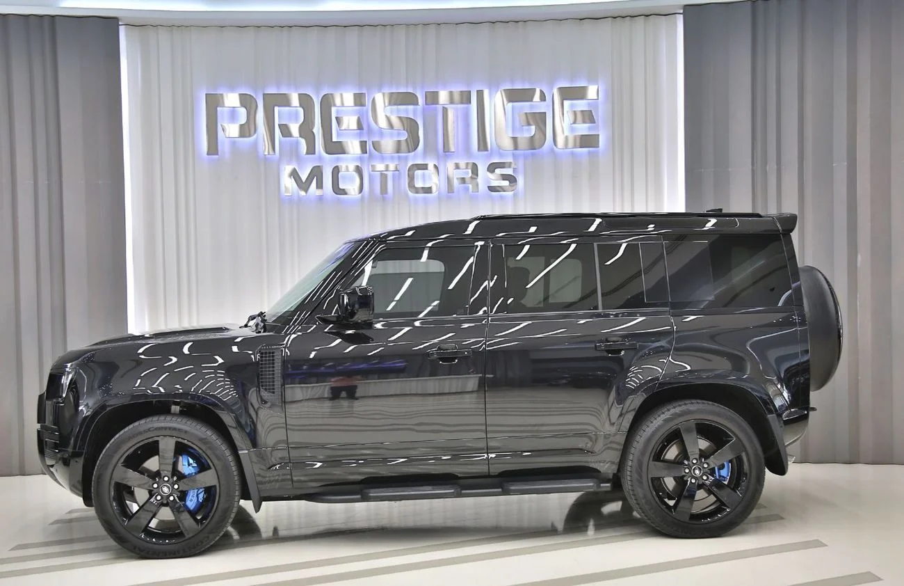 2025 Land Rover Defender Hybrid Automatic in Dubai – Low Mileage, Powerful Engine
