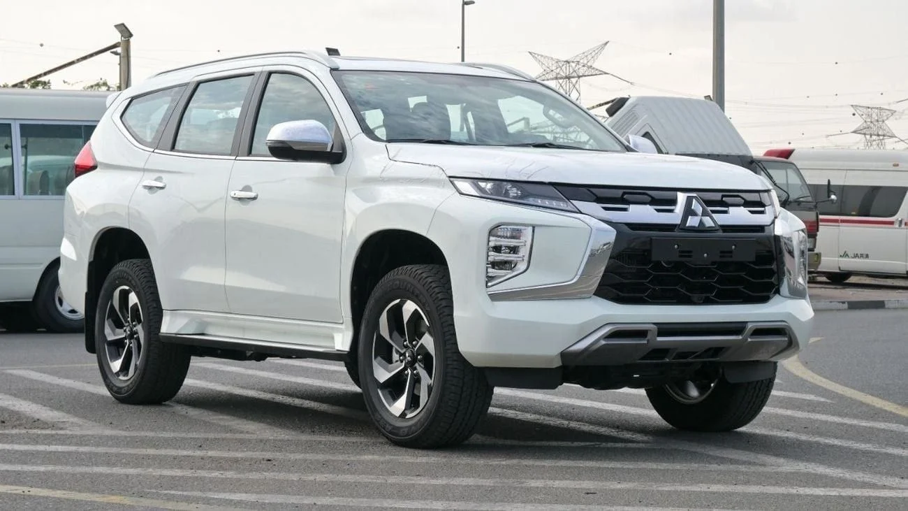 2025 Mitsubishi Montero in Dubai - 0km, Petrol, Automatic, 4 engine
