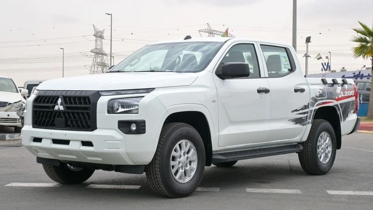 2025 Mitsubishi L200 Diesel Manual 4 Engine White in Dubai