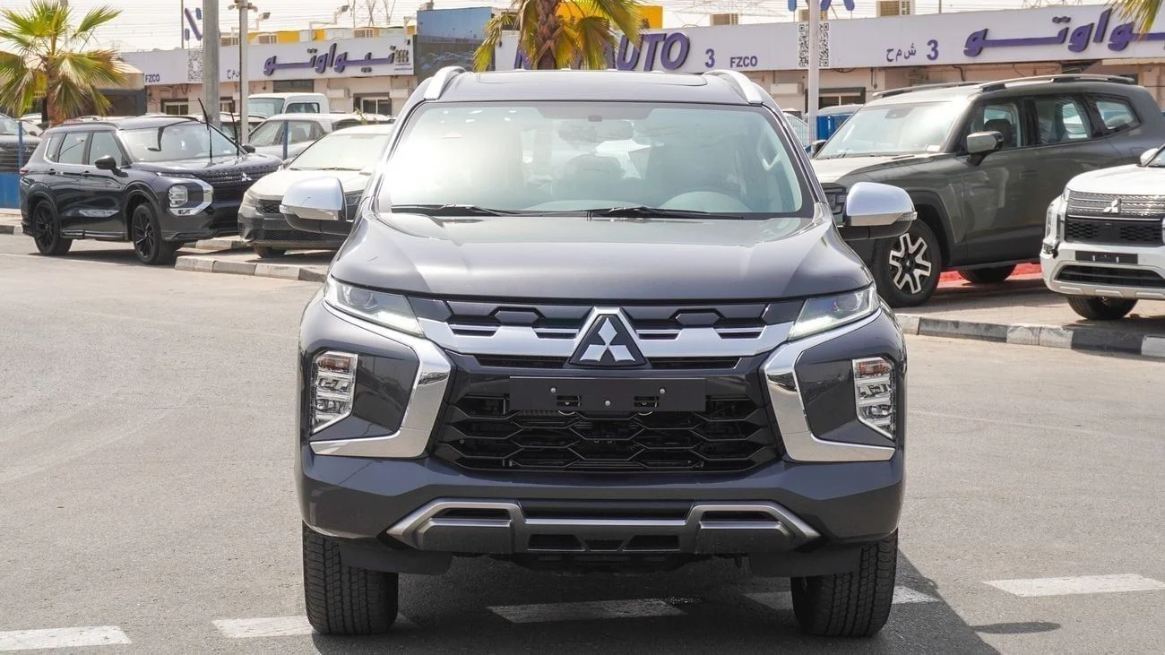 2025 Mitsubishi Montero Sport 0km Petrol Automatic Grey Dubai