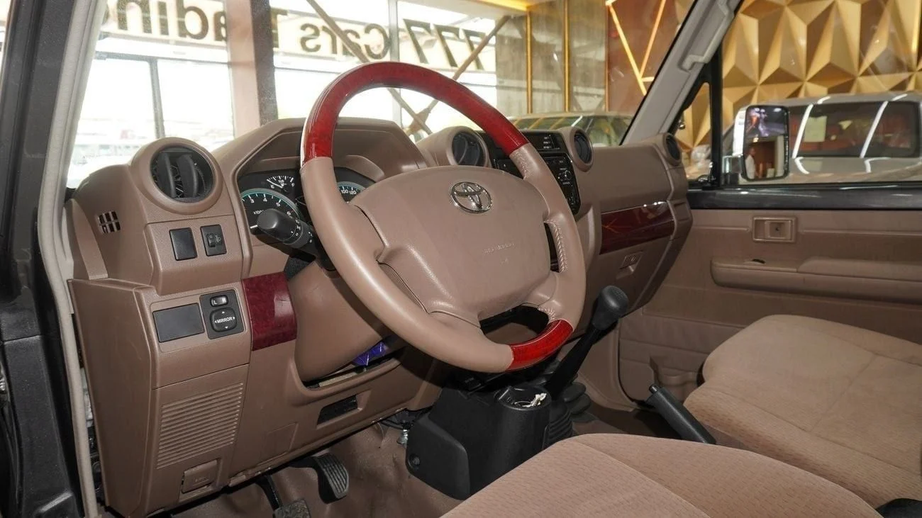 Toyota Land Cruiser 2023 in Dubai - Low Mileage, Petrol, Manual Transmission