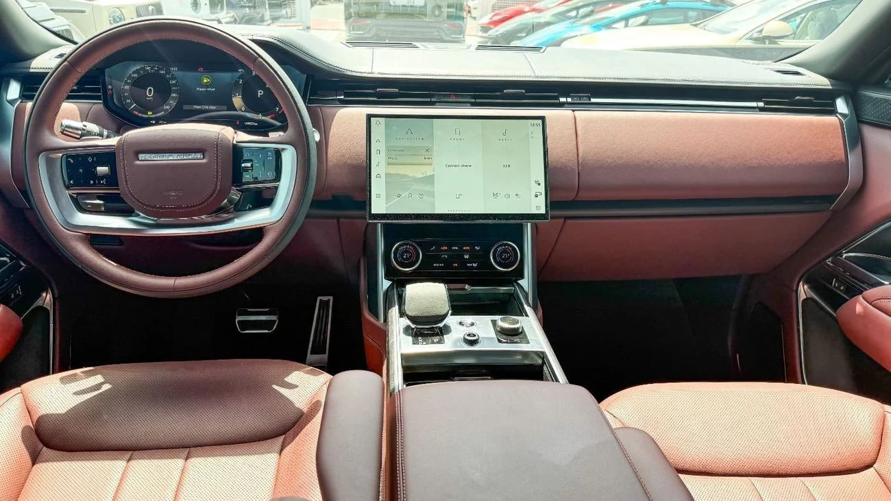 Land Rover Range Rover 2022 | 48000km | Petrol | Automatic | Black | Dubai
