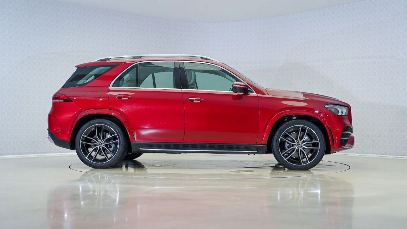 2022 Mercedes-Benz GLE in Dubai - Low Mileage, Red Color, Automatic Transmission