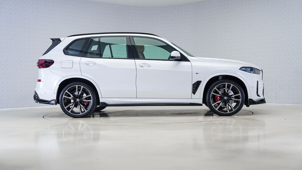 2025 BMW X5 for Sale in Dubai - Low Mileage, Petrol, Automatic Transmission