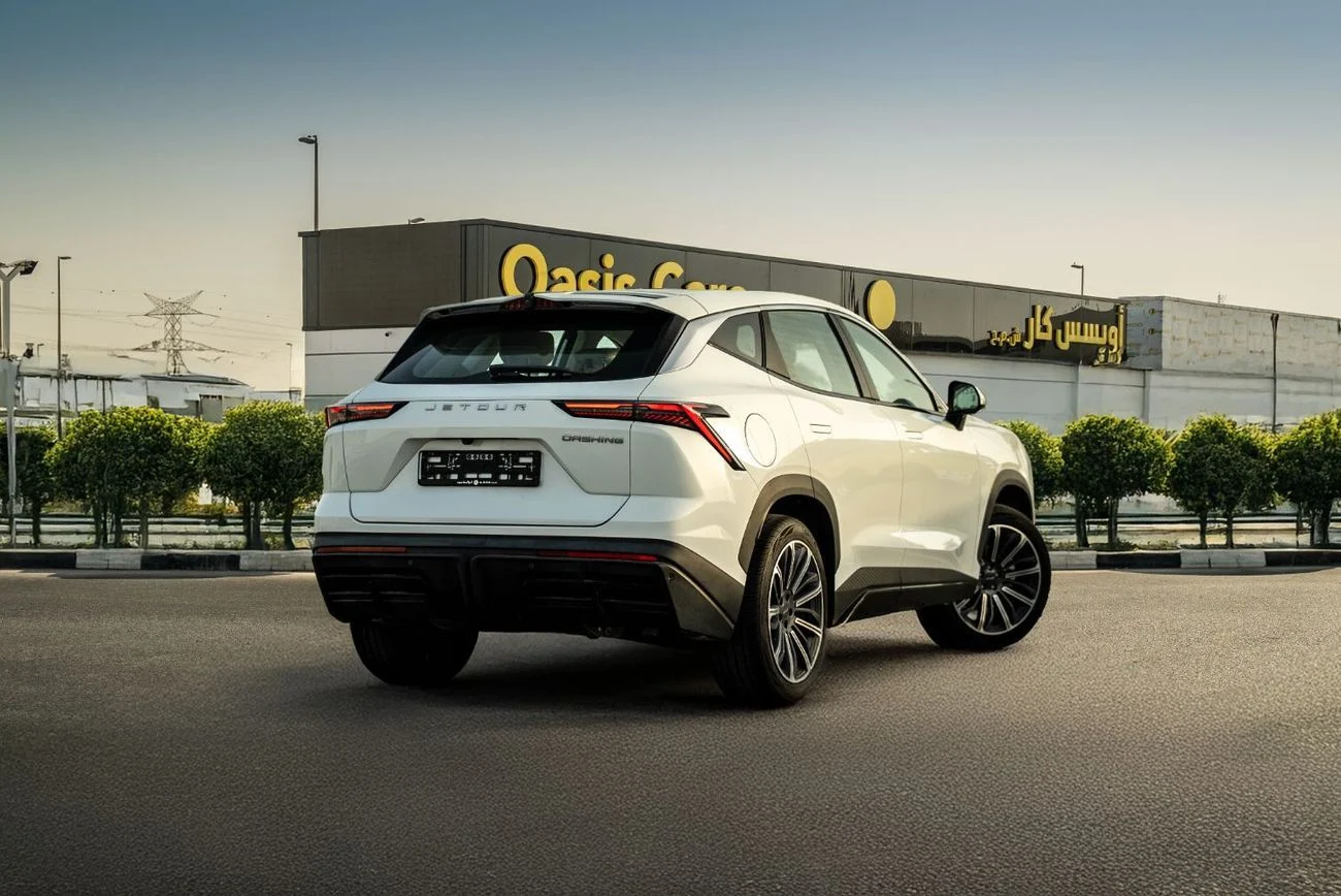 Jetour Dashing 2024 White 5000km Automatic Petrol Engine - Buy in Dubai