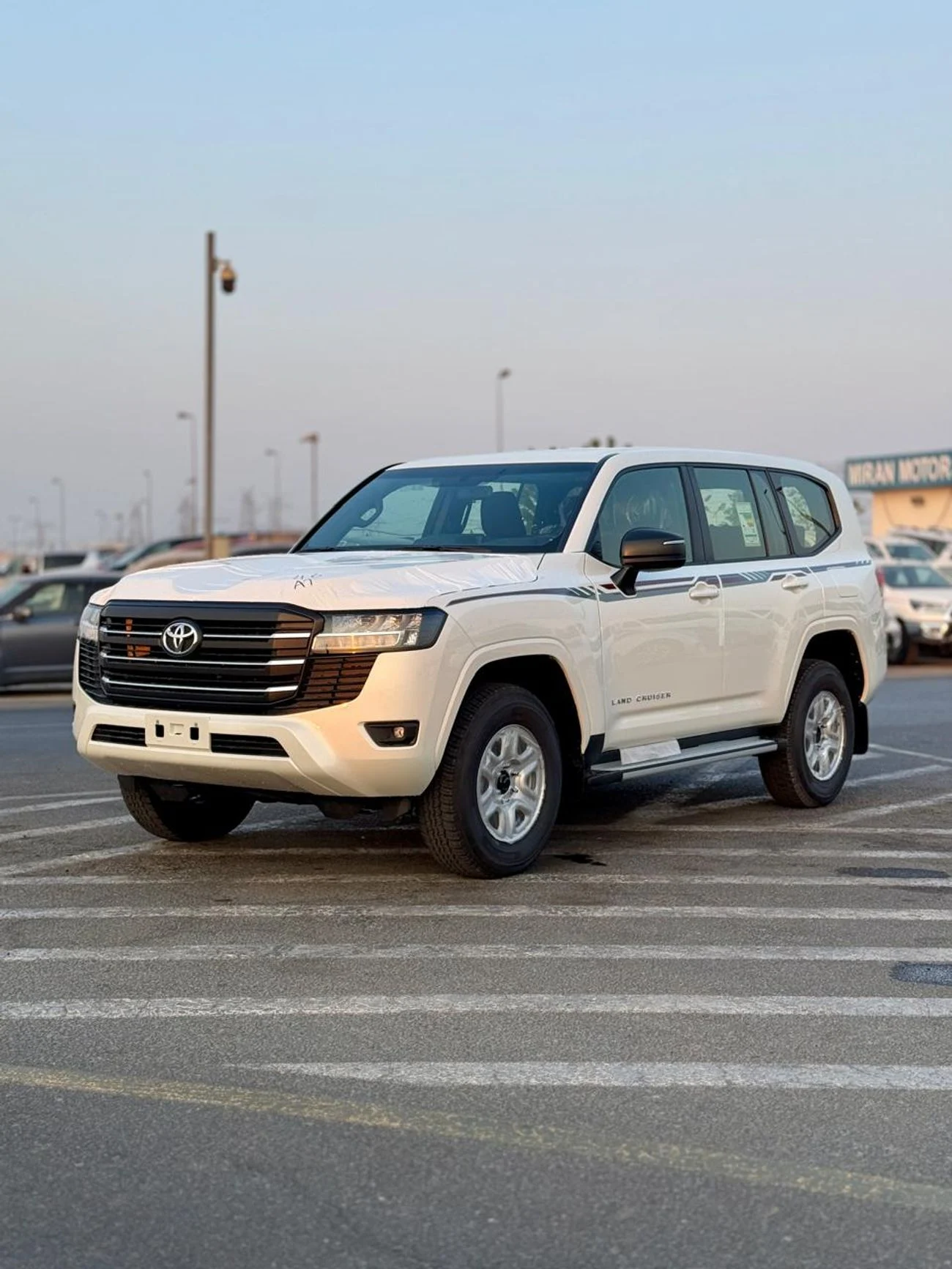 [DCE-800443] Toyota Land Cruiser 2025 - 0km, Petrol, Automatic, 6 engine - Buy in Dubai
