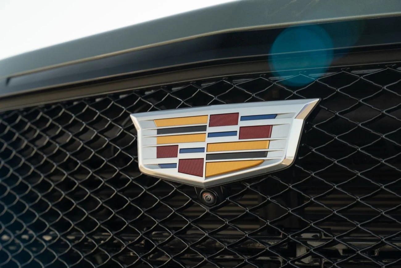 2023 Cadillac Escalade 0km, Petrol, Automatic, 8 engine in Green - Buy in Dubai