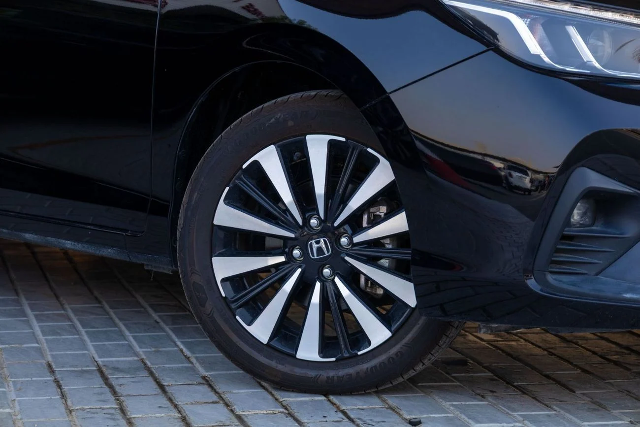Honda City 2024 - Low Mileage, Petrol, Automatic, Sleek Black Color - Buy in Dubai
