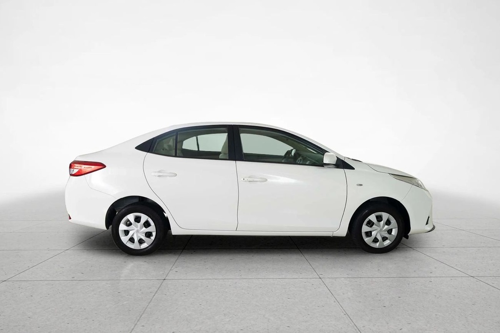 [DCE-801152] Toyota Yaris 2022 for Sale in Dubai - Low Mileage, Automatic Transmission
