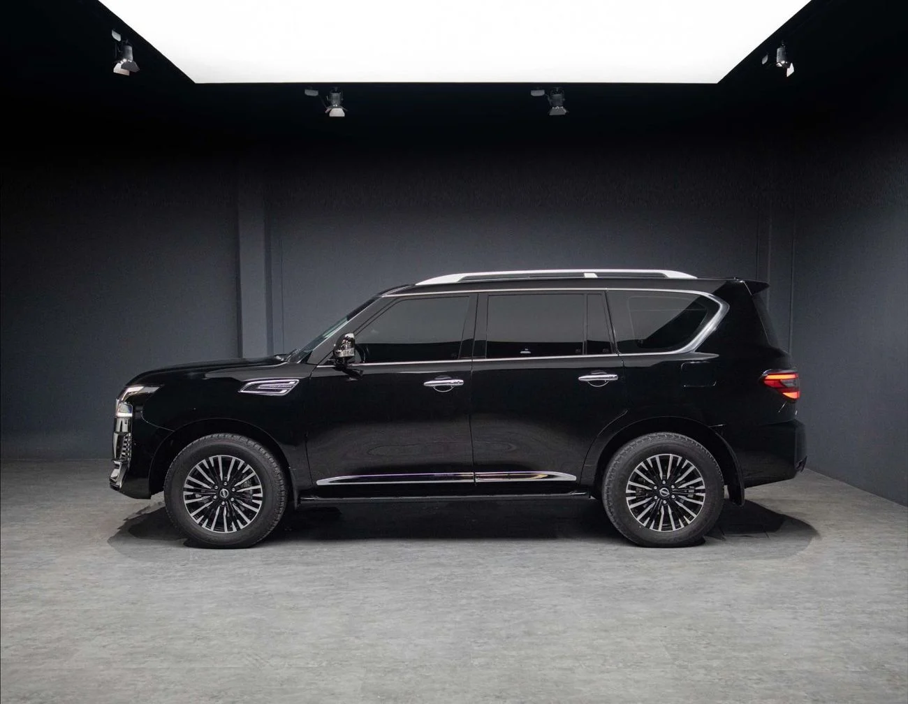 2022 Nissan Patrol for Sale in Dubai - Low Mileage, Automatic Transmission, Powerful Engine