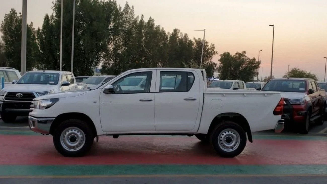 Toyota Tacoma 2025 Diesel Manual 4 Engine White - Buy in Dubai